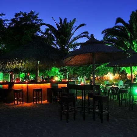 酒店 Possidona Beach